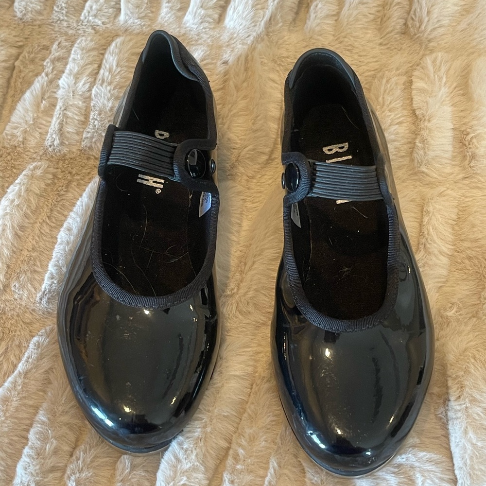 Girls tap shoes